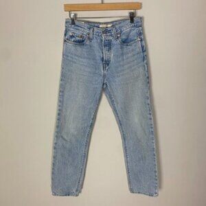 Levis Premium Wedgie Straight Jeans Light Wash Womens 26 HIdden Button Fly Crop